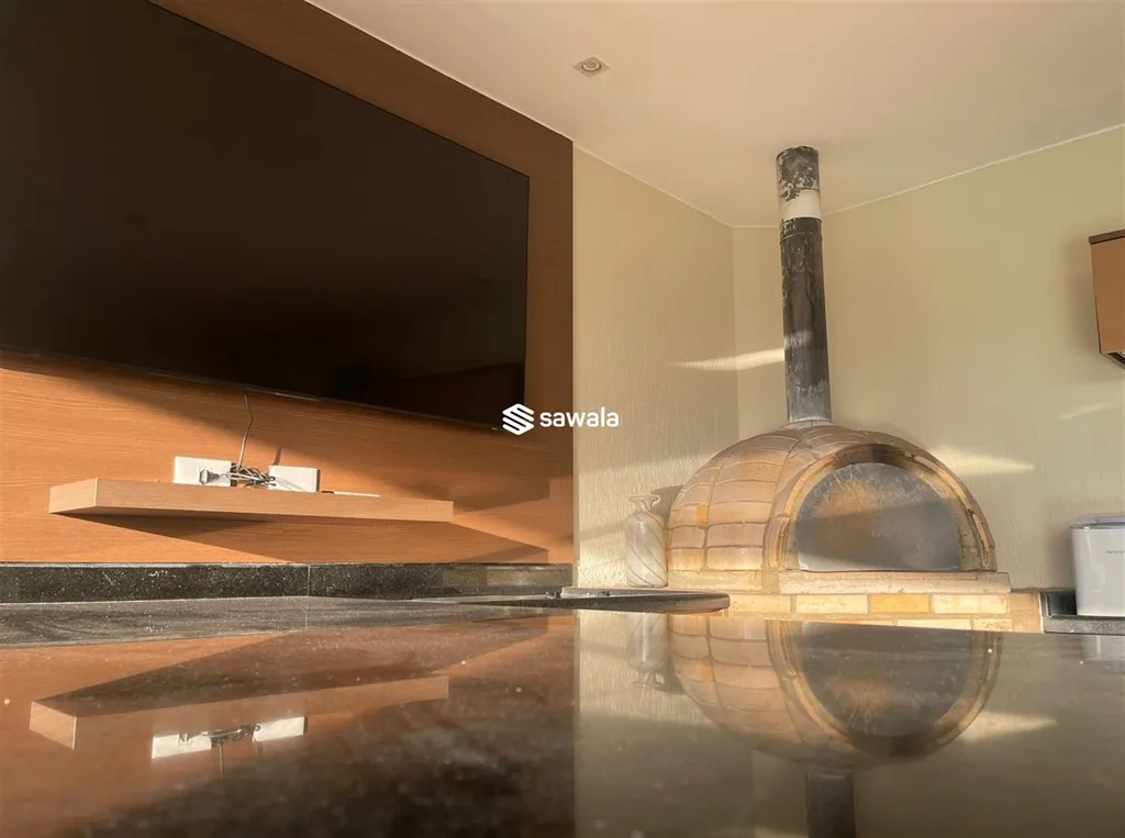 Furnished duplex penthouse with 4 bedrooms and 235 m² — photo 37