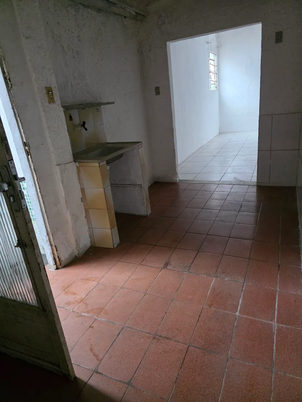 Unfurnished house with separate gas kitchen and 2 bedrooms — photo 15