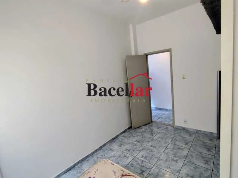 Washing machine in a one-bedroom apartment, 42 m² — photo 13