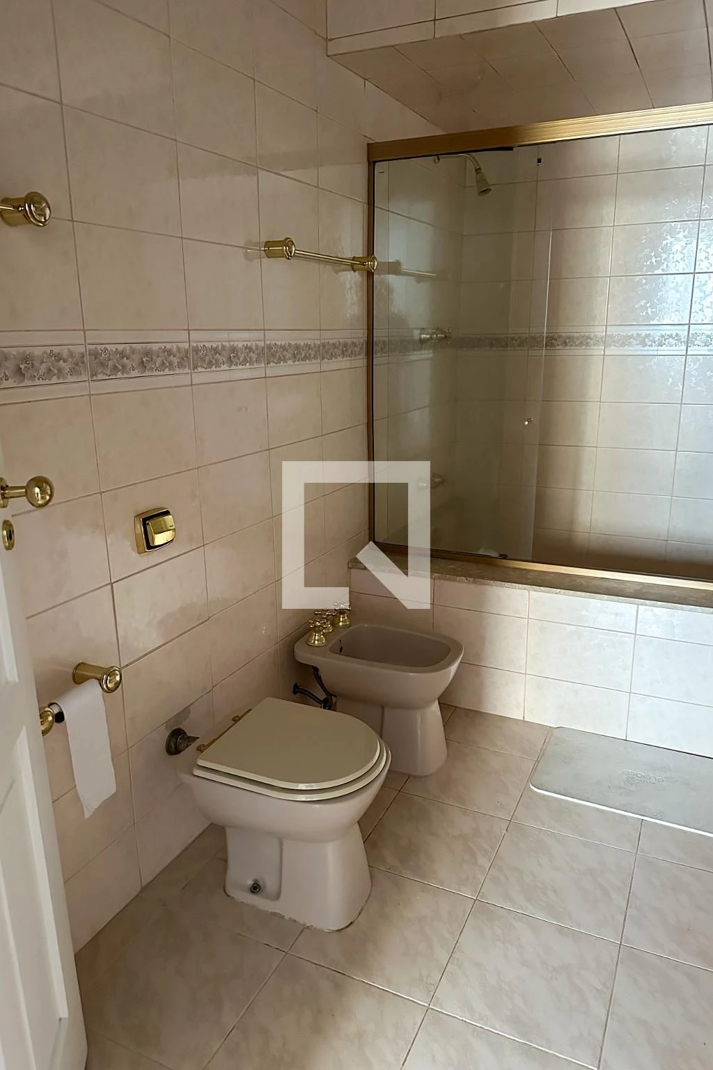 Apartamento com 4 quartos e sala de estar, 3 banheiros — photo 40