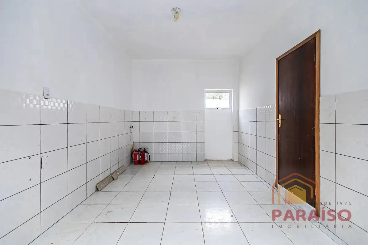Деревянный пол или ламинат и 4 спальни: дом 165 м² — photo 11
