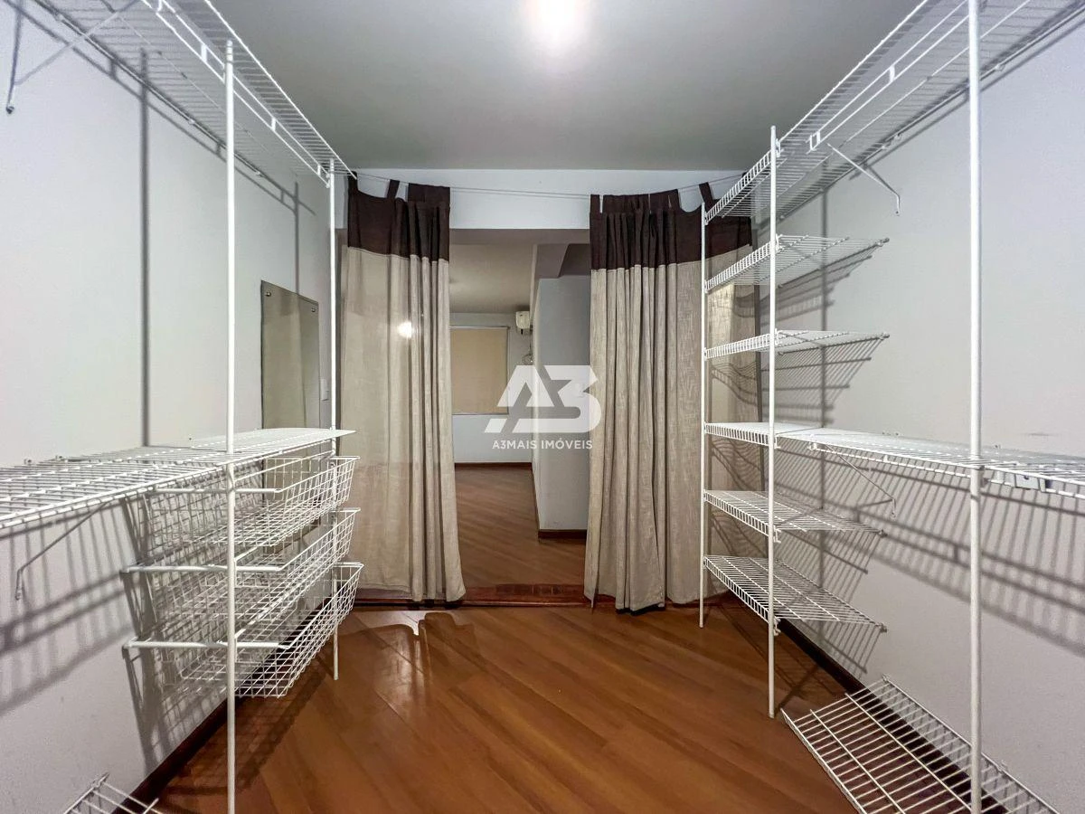 Vestidor y 2 dormitorios: departamento de 139 m² — photo 29