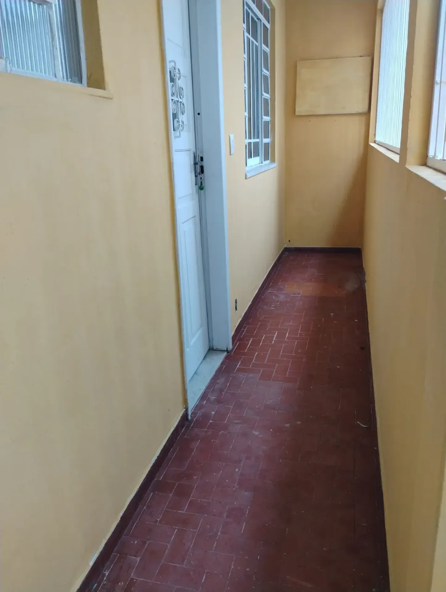 Unfurnished apartment with no parking, 50 m², 1 bed 1 bath — photo 30