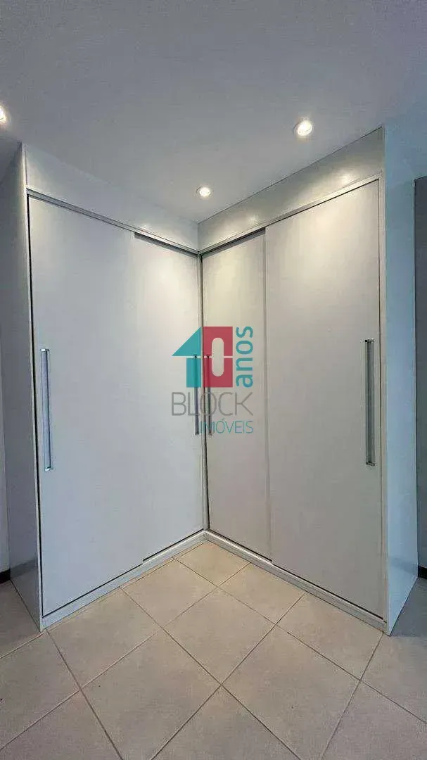 Penthouse with 3 bedrooms, 2 suites, 250 m² — photo 15