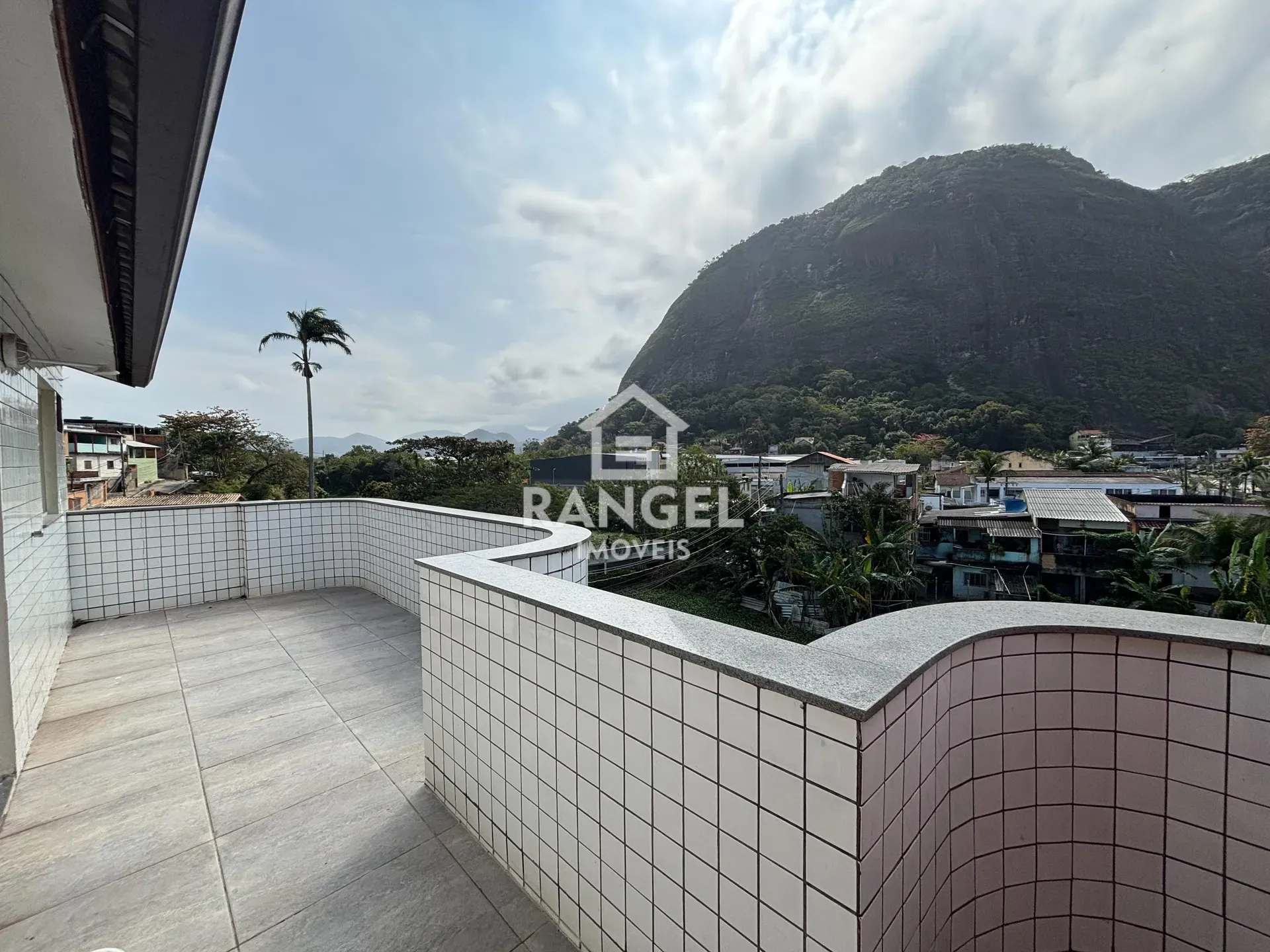 Vista a la montaña y 2 dormitorios: departamento de 76 m² — photo 5