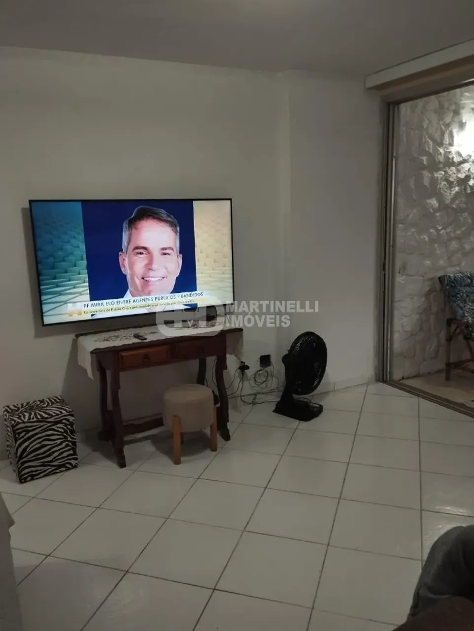 Apartamento vazio com 2 quartos, vaga e varanda envidraçada — photo 11
