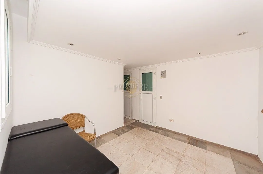 Casa com 4 suítes e jardim privativo, 7 banheiros — photo 54