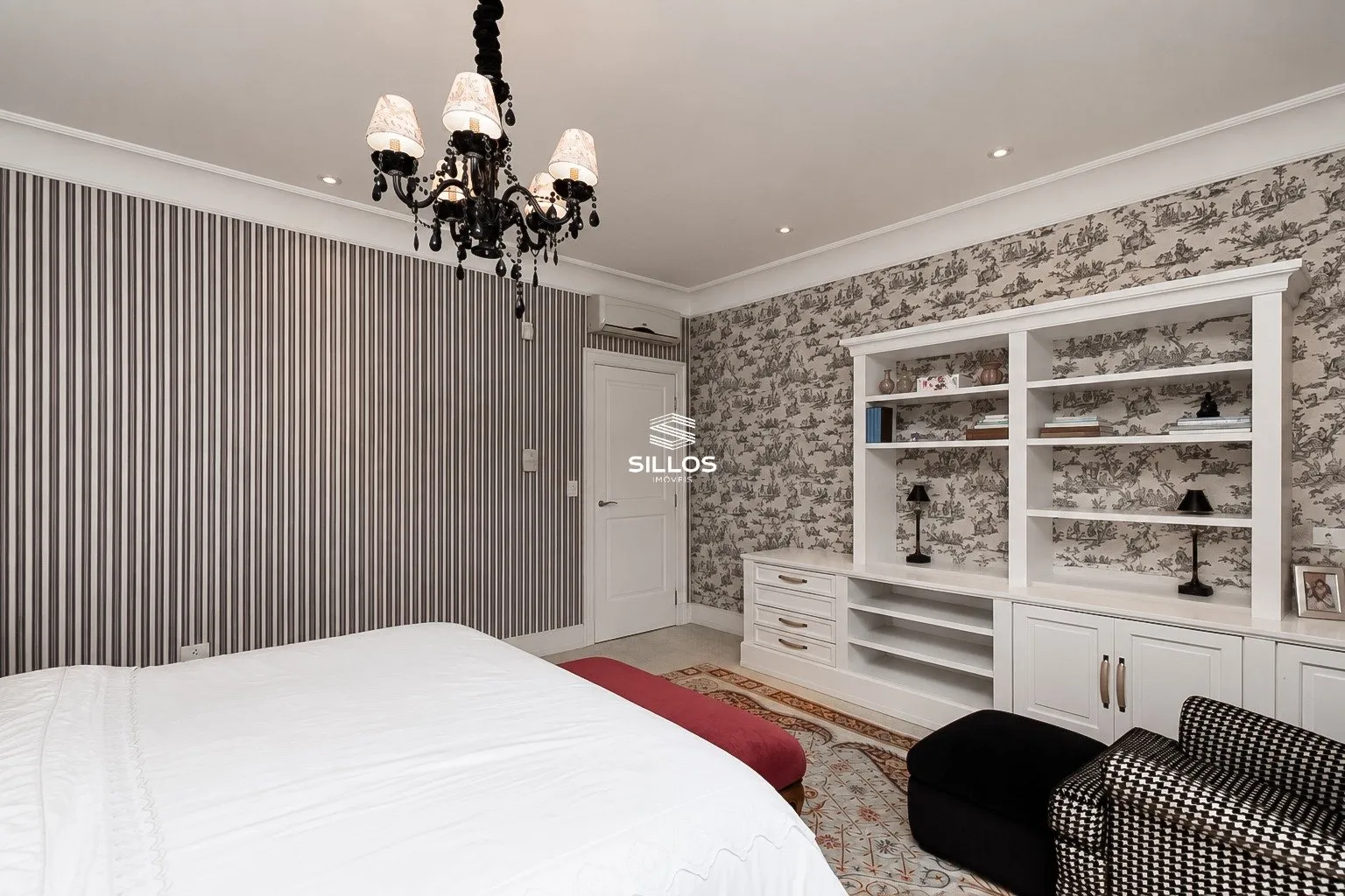 Rental house with 4 en-suite bedrooms and 7 baths — photo 43
