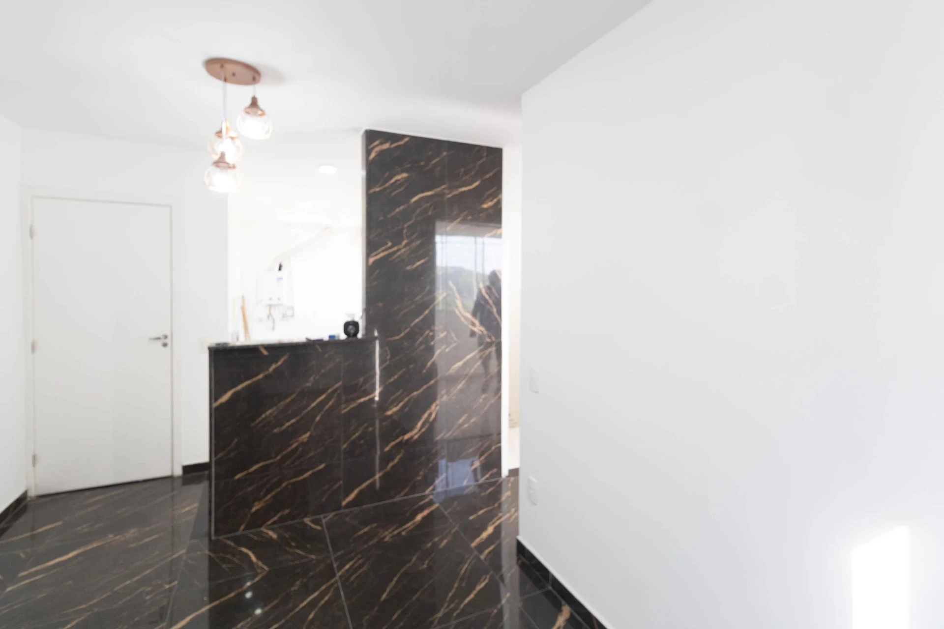 Unfurnished 2-bedroom apartment with 1 bath and 2 parking — photo 36