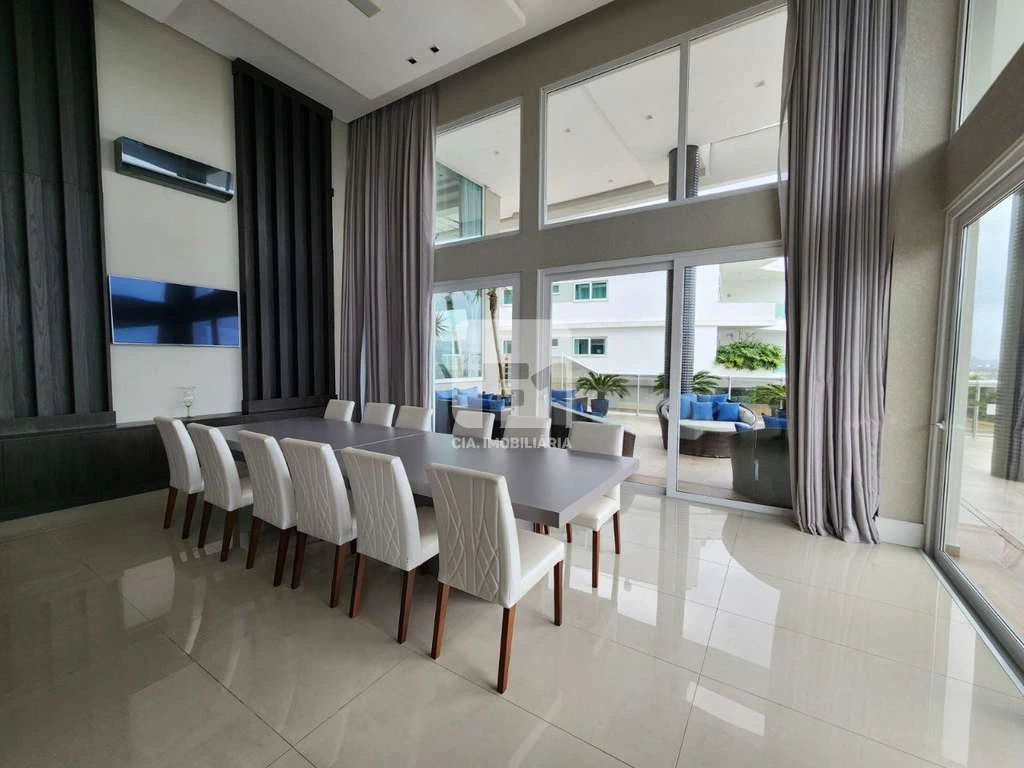 3-bedroom apartment with 2 en-suites and 169 m² — photo 2