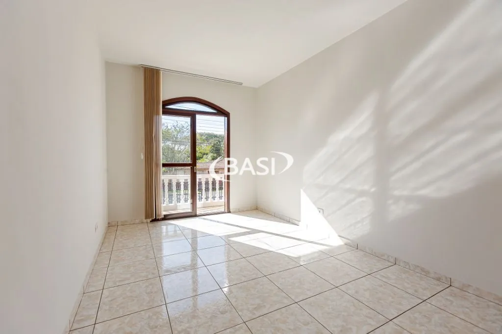 Unfurnished house with 4 bedrooms and 3 bathrooms — photo 73