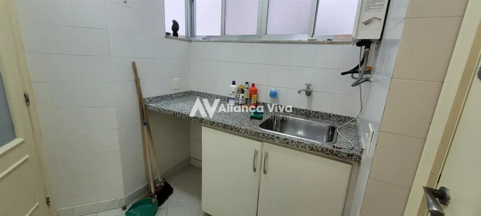 96 m² unfurnished apartment with 2 bedrooms and suite — photo 14