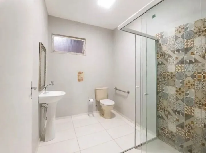 5-bedroom house with a garden in Florianópolis — photo 4