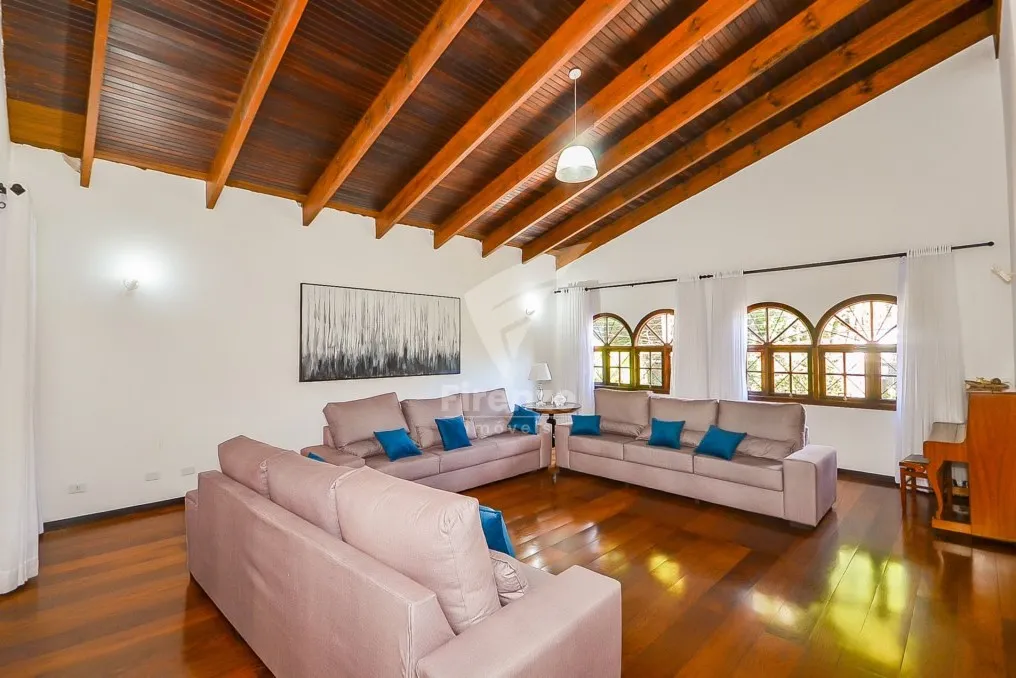 424 m² house with 3 en-suite bedrooms and 4 parking spots — photo 17