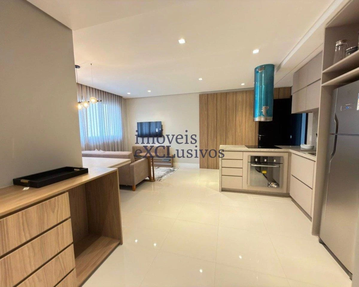 Furnished 1-bedroom apartment with open-plan kitchen — photo 2