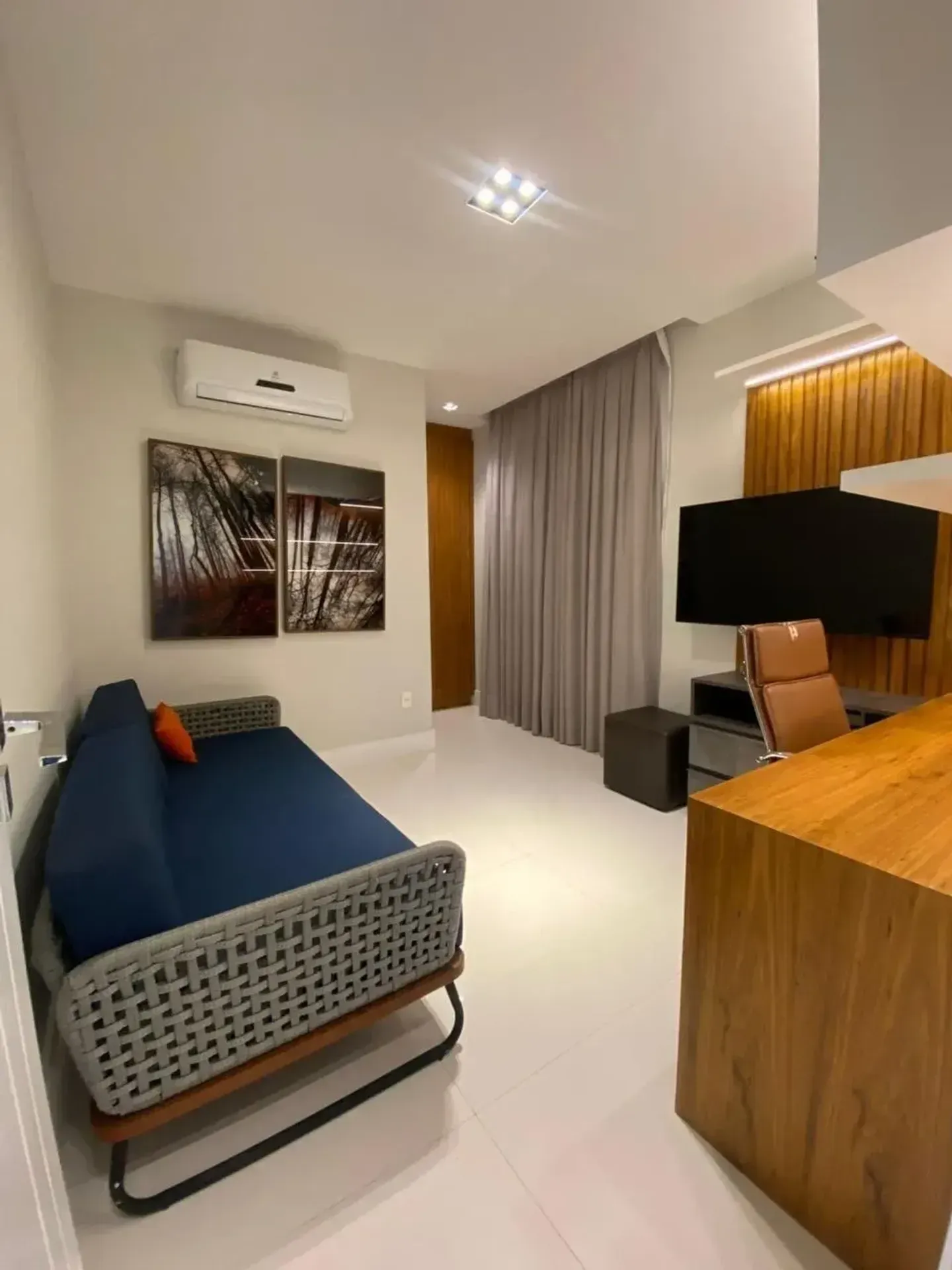 Furnished house with 4 bedrooms and 7 bathrooms — photo 31