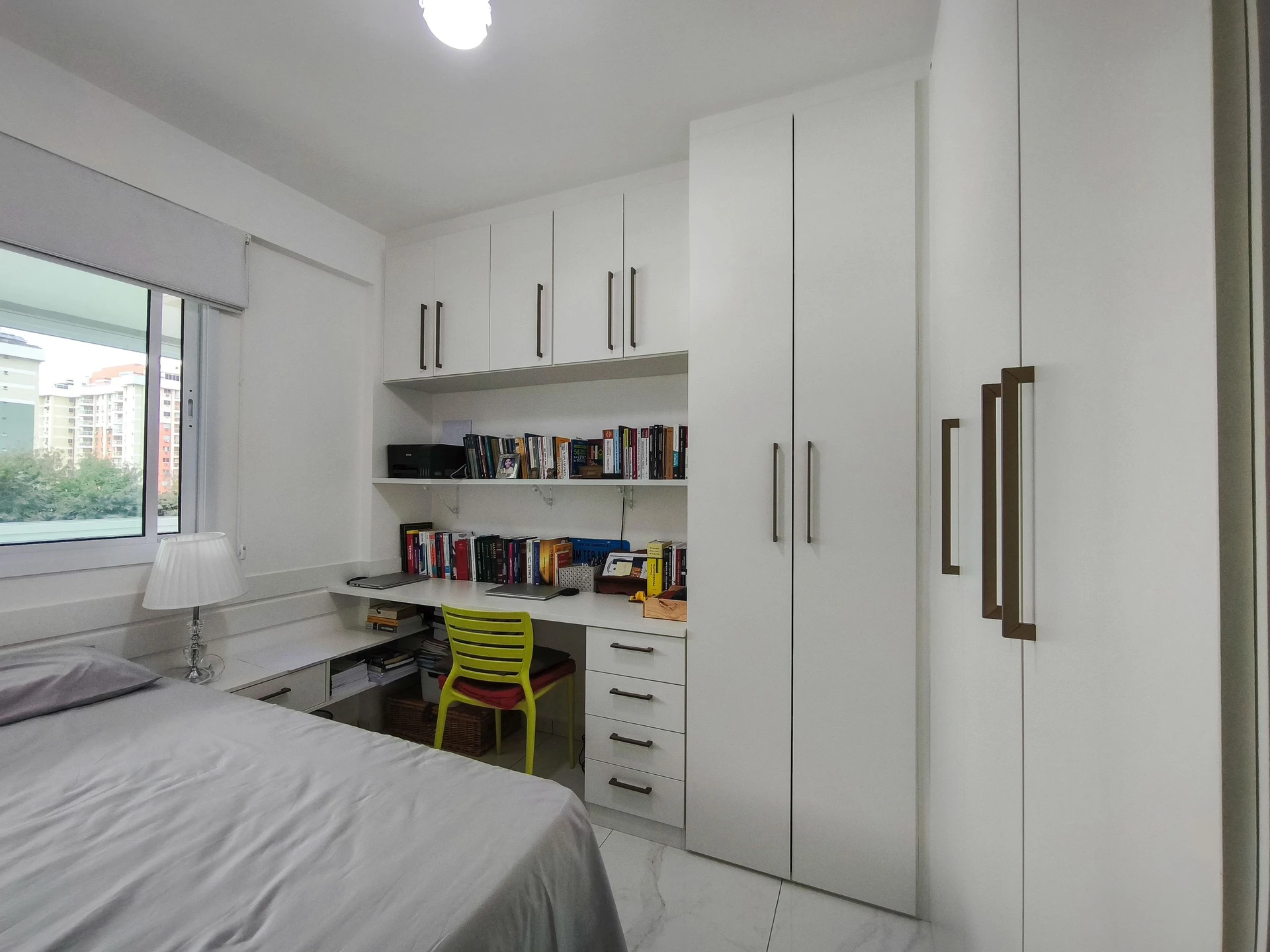 Furnished 2-bedroom apartment with private garden — photo 54
