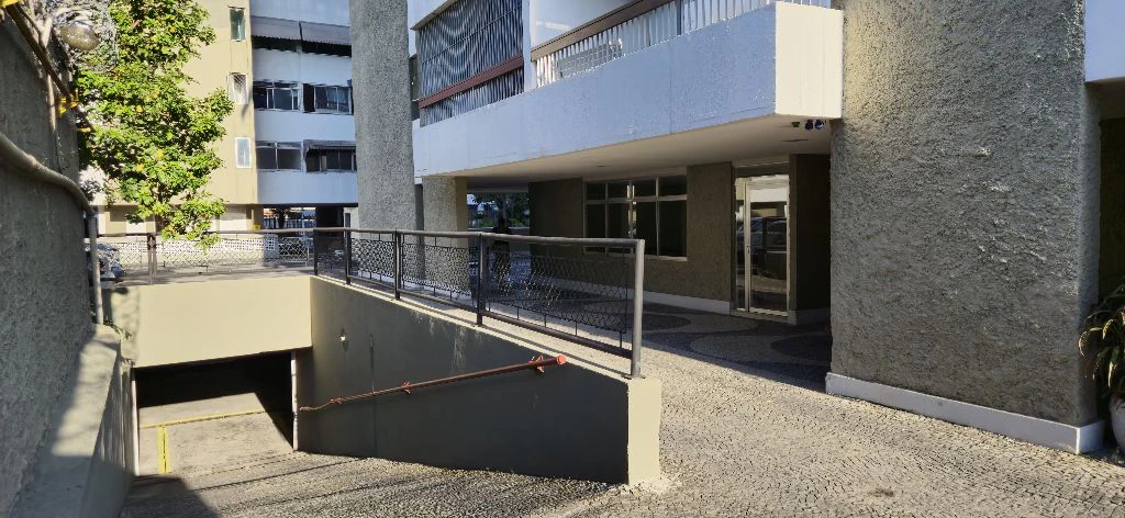 Apartamento mobiliado com 3 quartos e 175 m² — photo 19