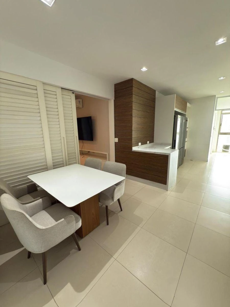 294 m² apartment with 4 suites and an open-plan kitchen — photo 19