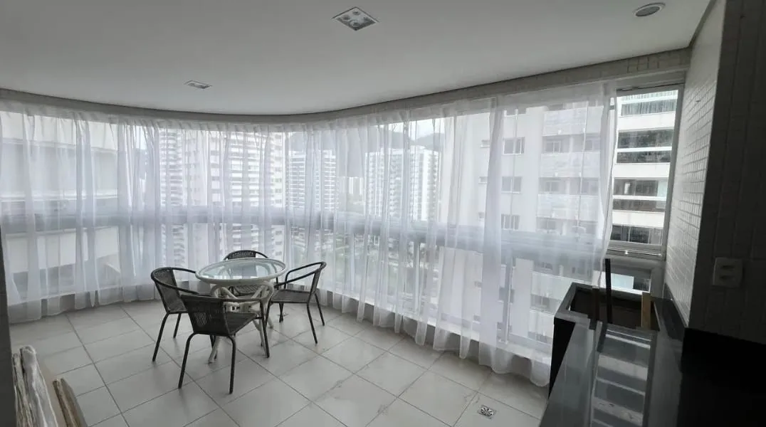 Furnished apartment with an enclosed balcony — photo 11