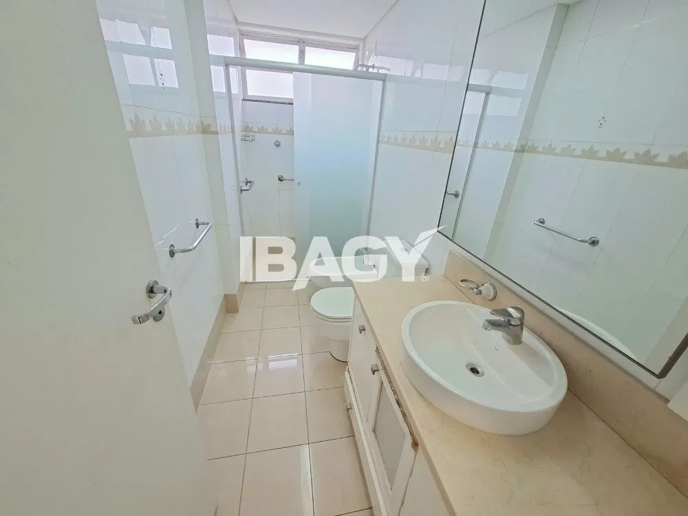Apartamento mobiliado com cozinha fechada a gás e área 199 m² — photo 16
