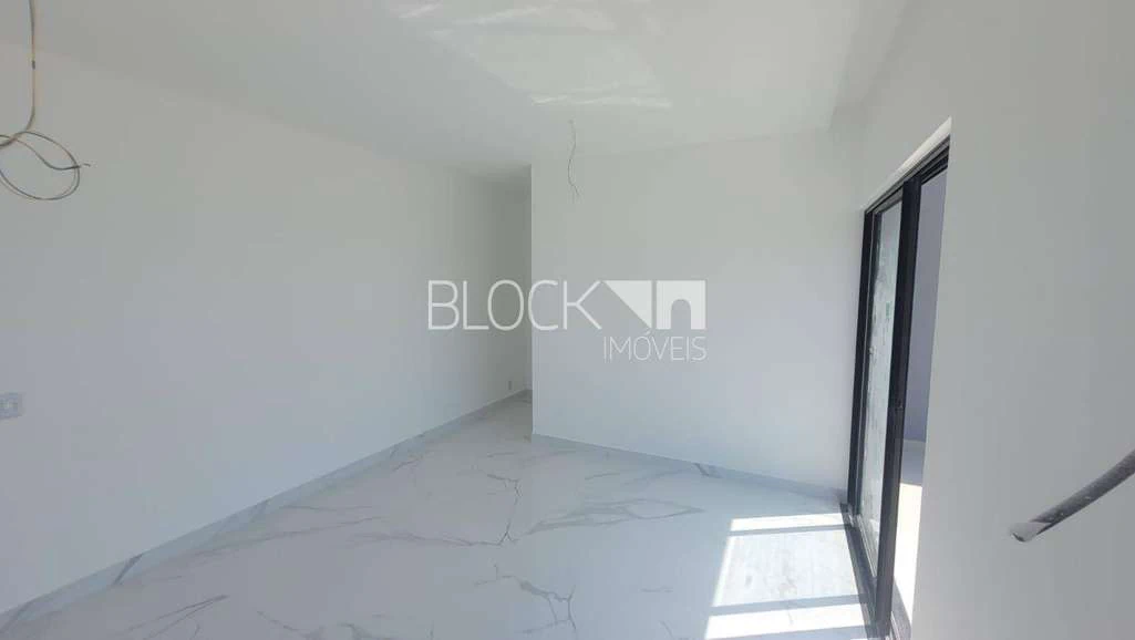 House with 5 en-suite bedrooms and private garden — photo 14