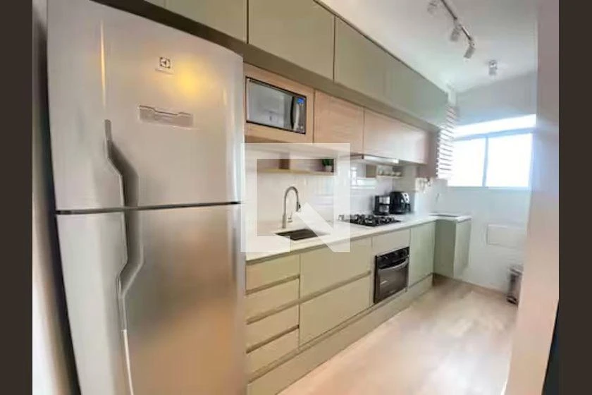 Apartamento amueblado de 2 dormitorios con cocina abierta — photo 22