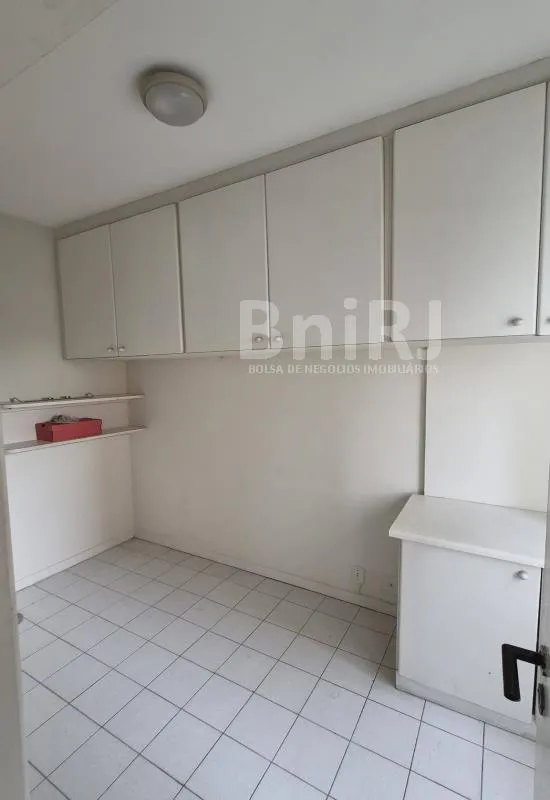 Home office in a 3-bedroom apartment, 110 m² — photo 21