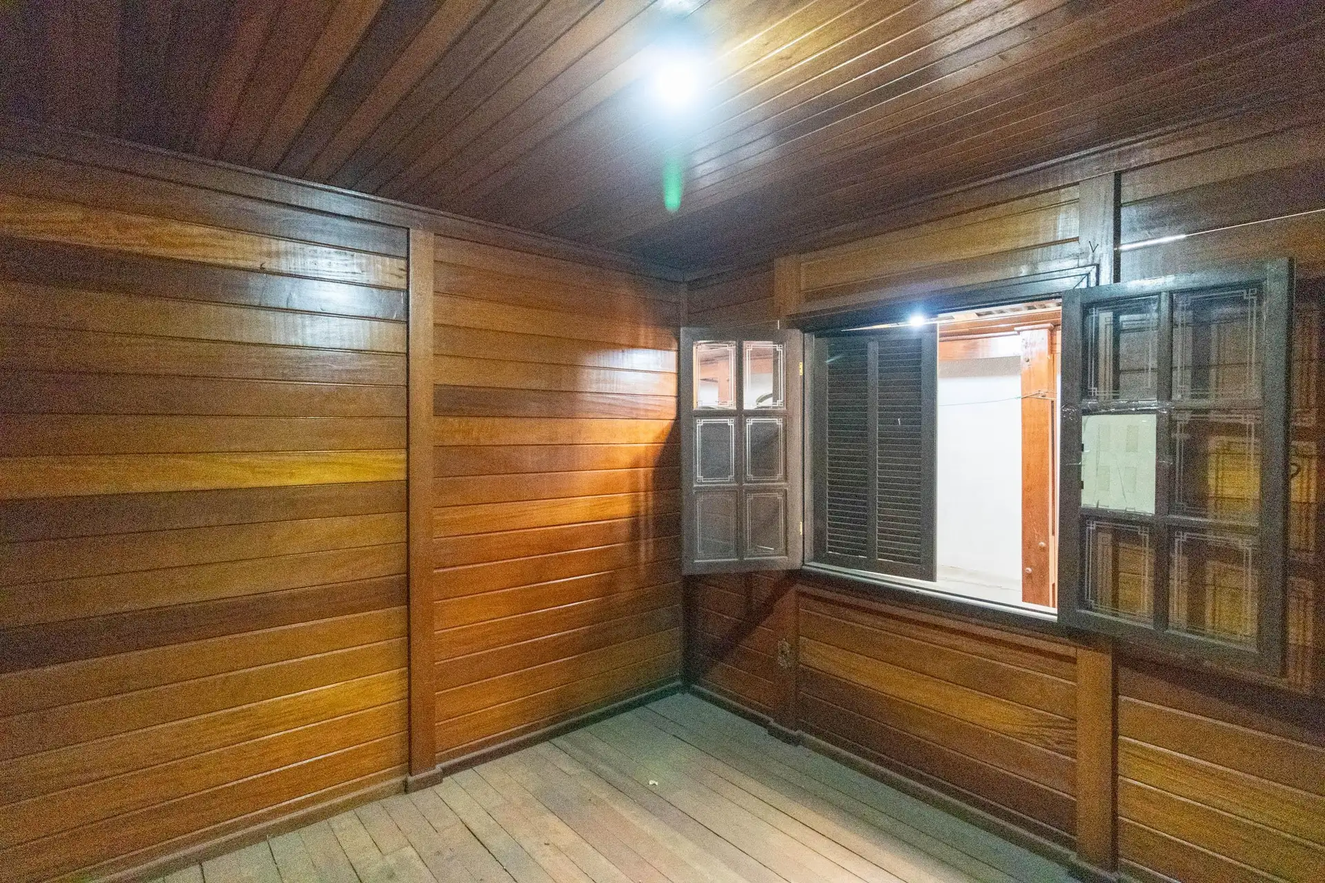 House with 2 bedrooms and a balcony — photo 25
