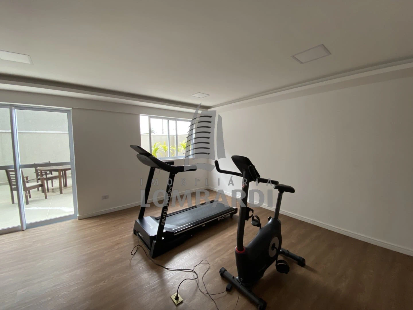 One-bedroom apartment with a washing machine in Curitiba — photo 12