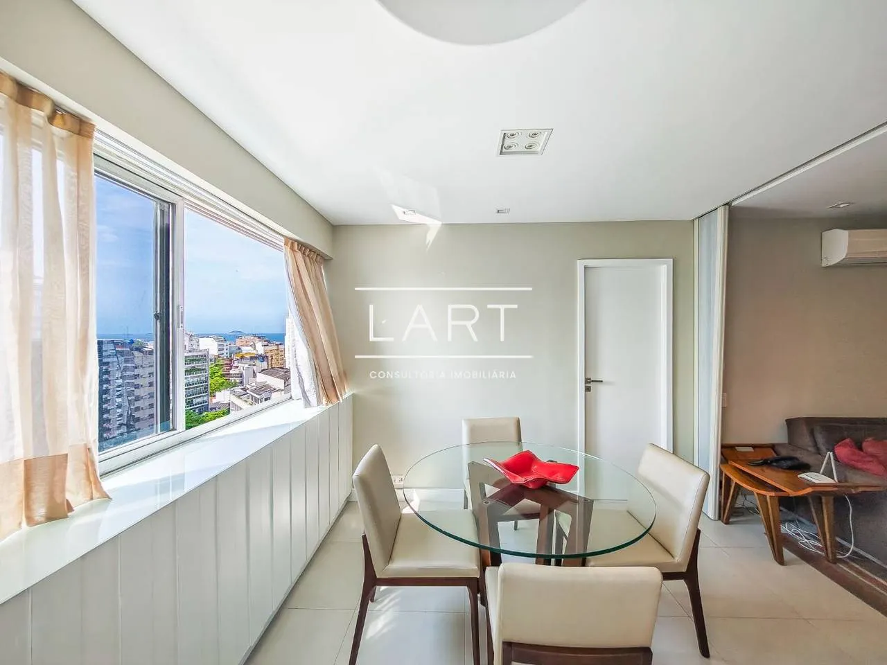Furnished 1-bedroom apartment with 2 bathrooms — photo 9