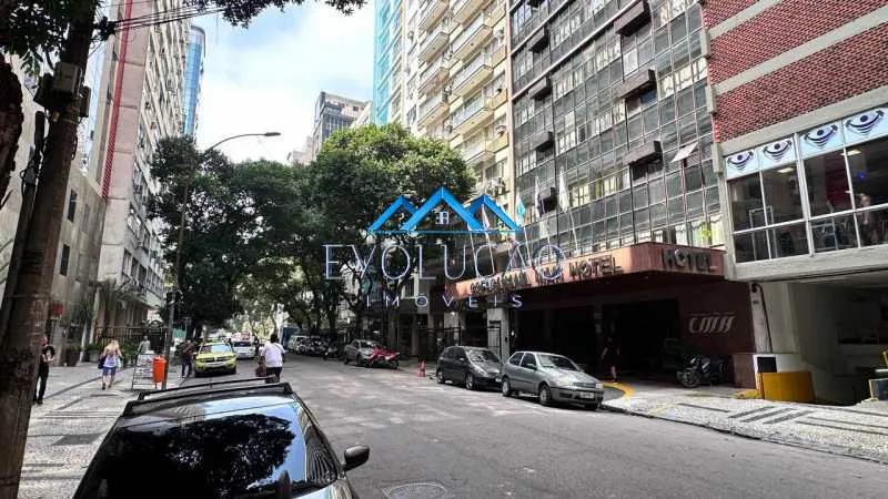 Furnished 4-bedroom apartment with 400 m² — photo 5