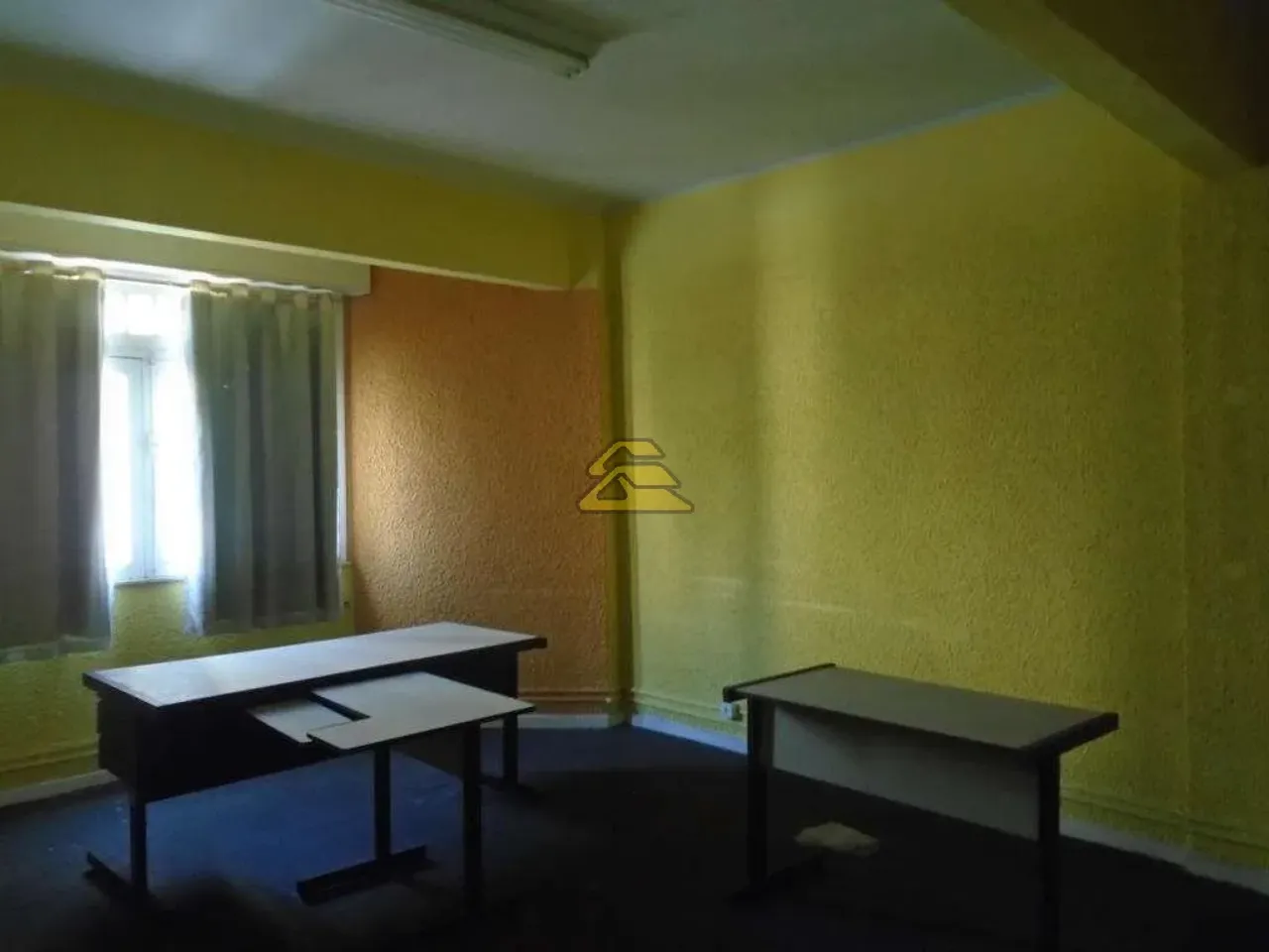 1-bedroom apartment with elevator and ceramic tile floors — photo 11
