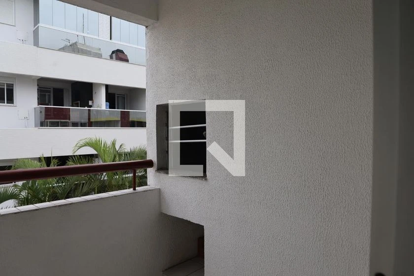 Apartamento mobiliado com 2 quartos e varanda — photo 9
