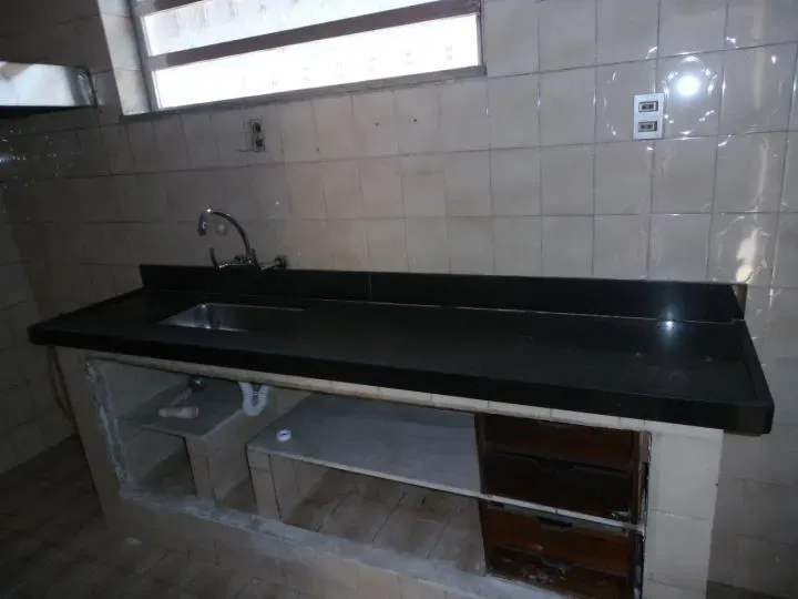 Unfurnished house with 4 bedrooms and 2 bathrooms — photo 7