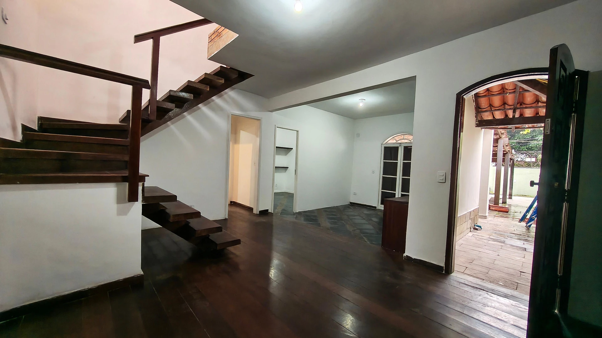 House, 250 m², with a bathtub — photo 24