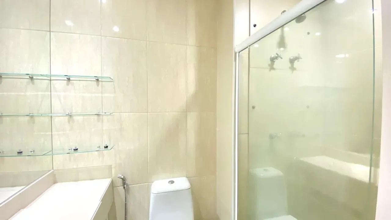 Apartment with 4 bedrooms, 155 m² and an enclosed balcony — photo 13