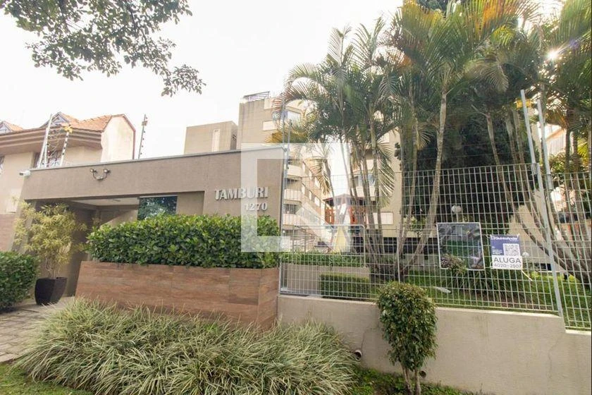 Apartment with 3 bedrooms and a balcony — photo 29
