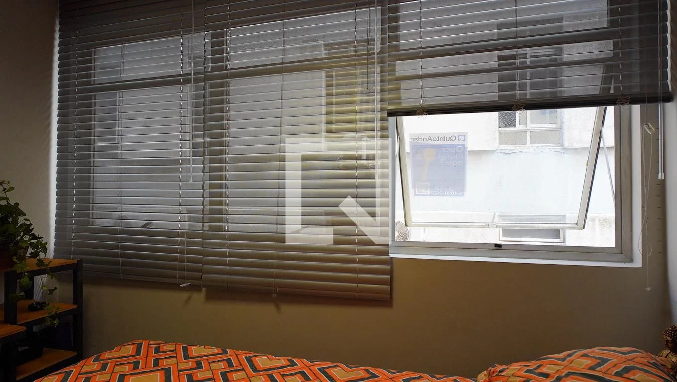 Furnished studio, 35 m², with a washing machine — photo 11