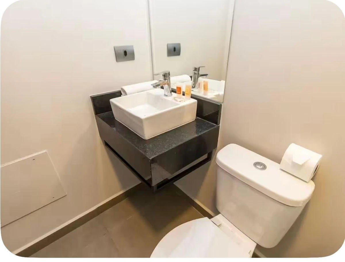 1 quarto e piso de madeira ou laminado: apartamento de 60 m² — photo 11