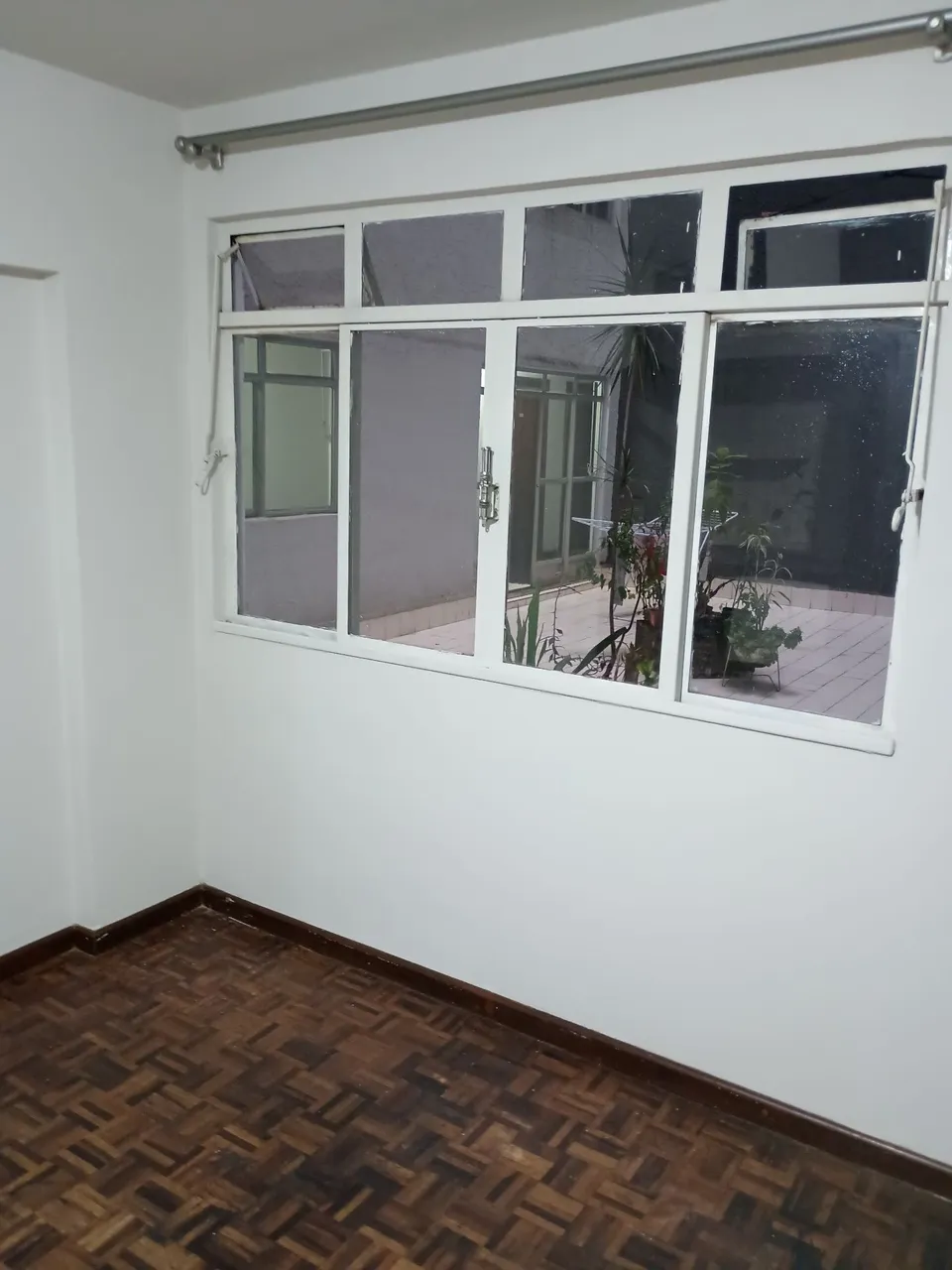 Деревянный пол или ламинат и 1 спальня: дом 30 м² — photo 3