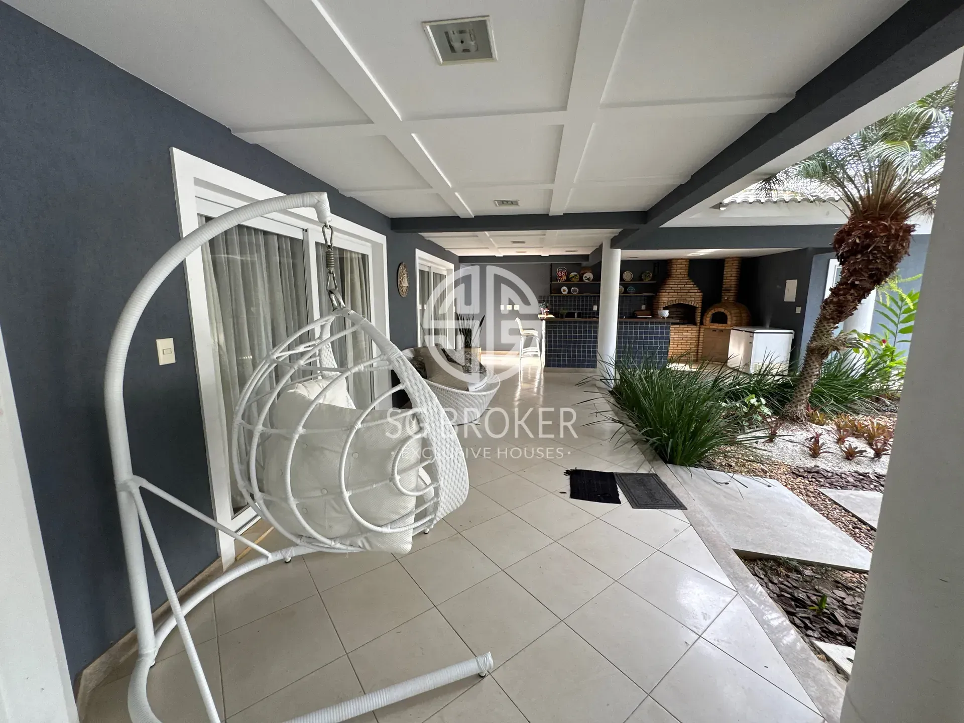Casa para locação com 5 quartos e churrasqueira na varanda — photo 14