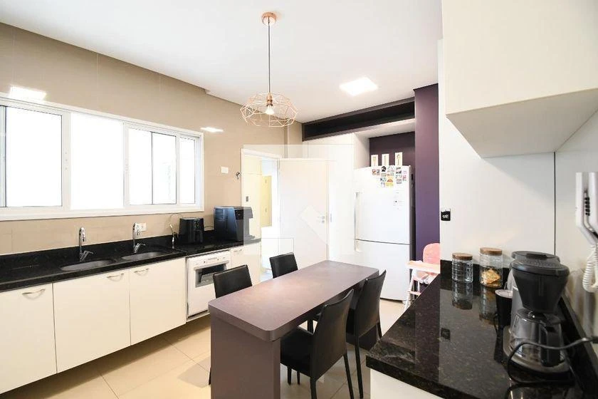 Furnished apartment, 185 m², with a bathtub — photo 16