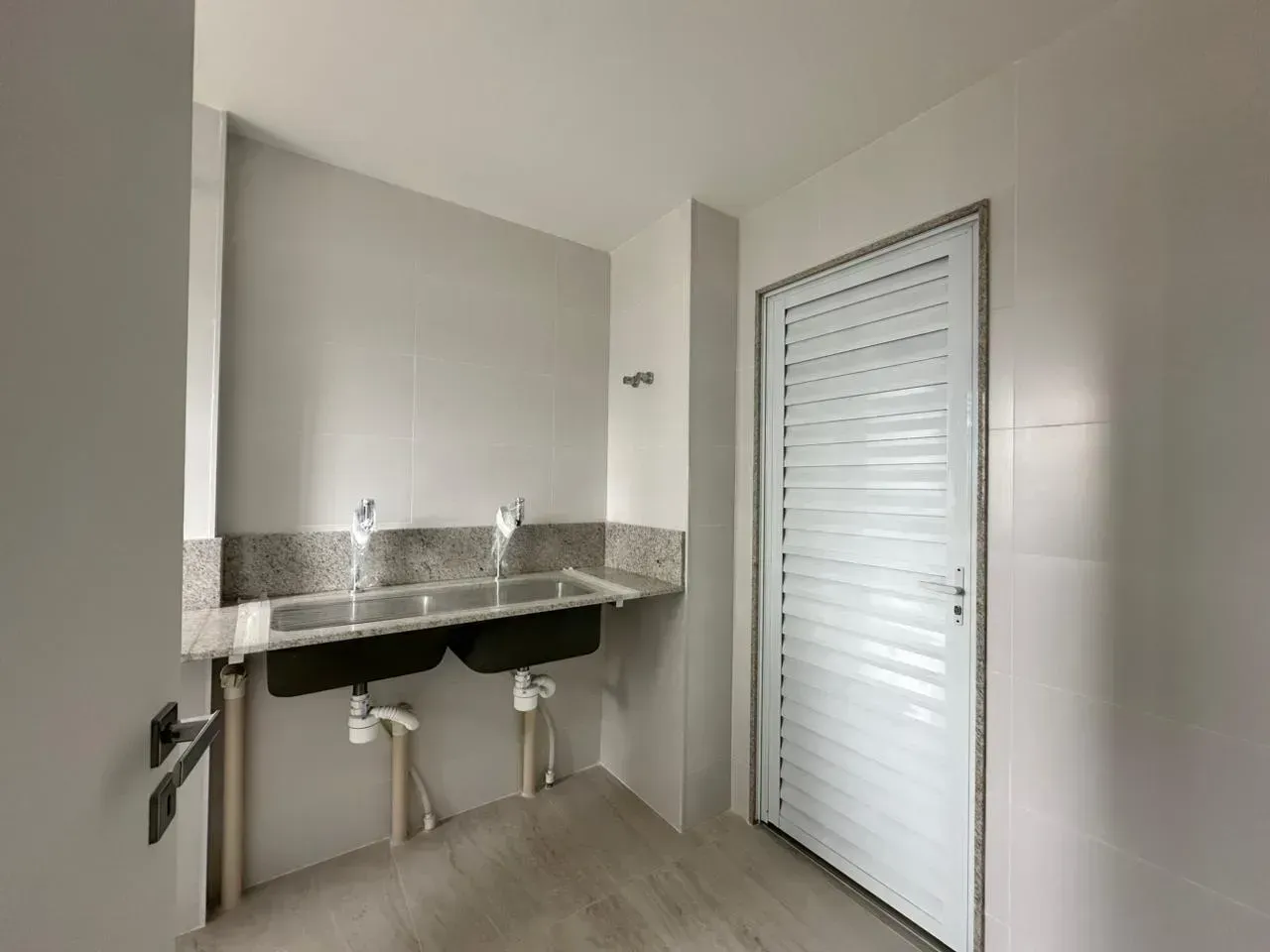Apartamento com 4 dormitórios e 5 banheiros, 3 vagas — photo 56