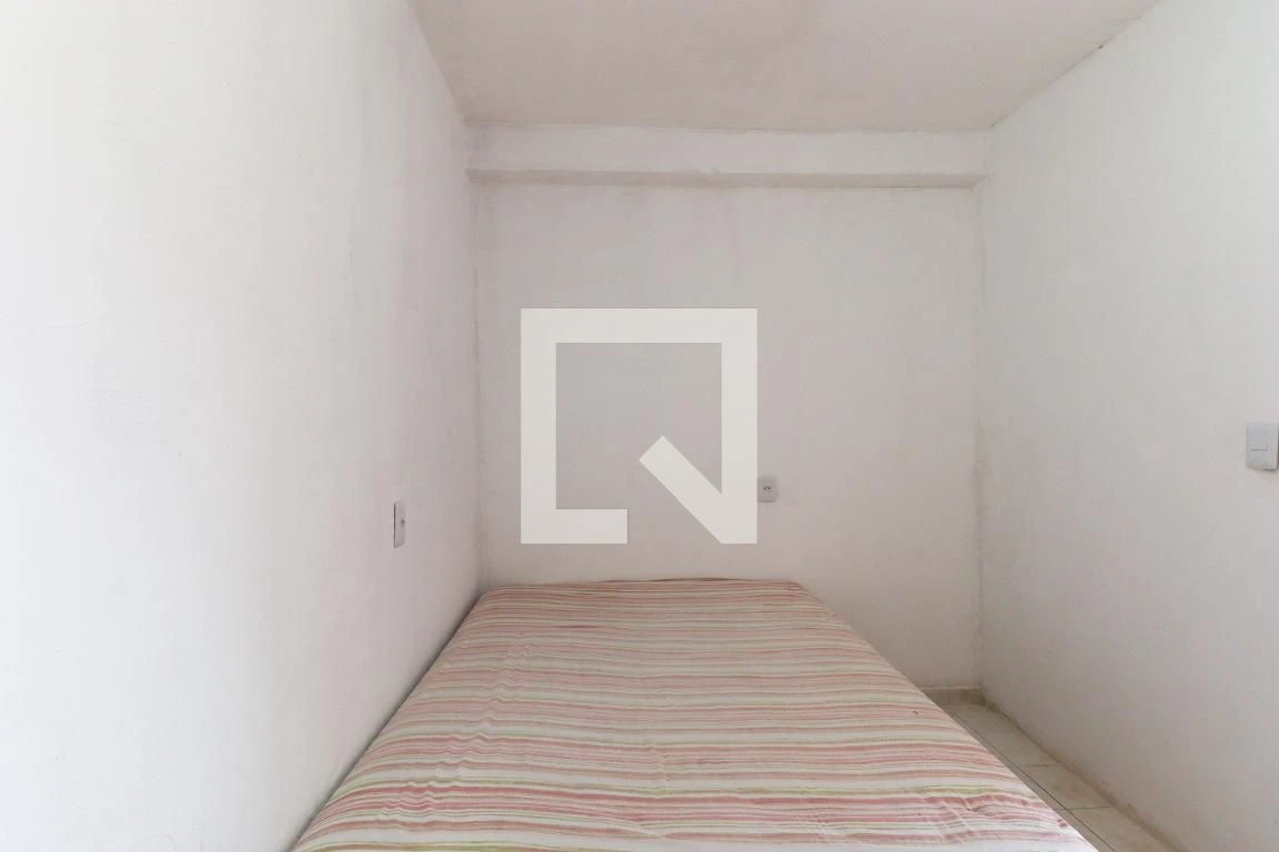 Furnished 25 m² studio in Curitiba — photo 15