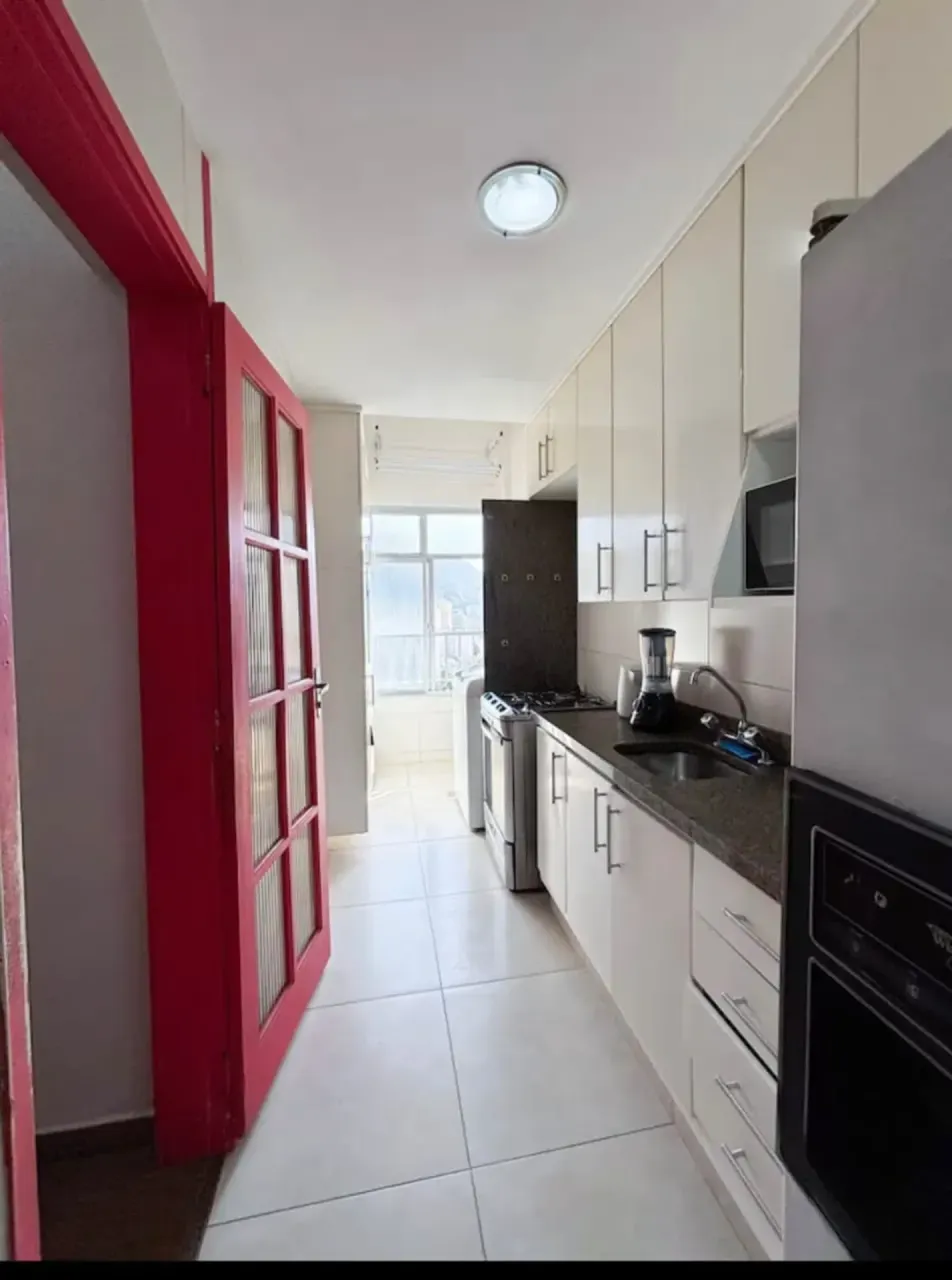 Apartamento mobiliado com cozinha fechada e 120 m² — photo 2