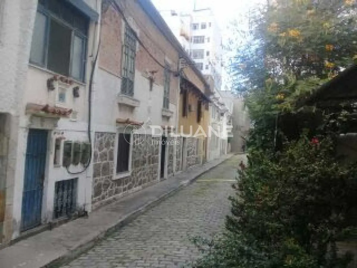 Unfurnished 1-bedroom apartment with 1 bathroom and parking — photo 25