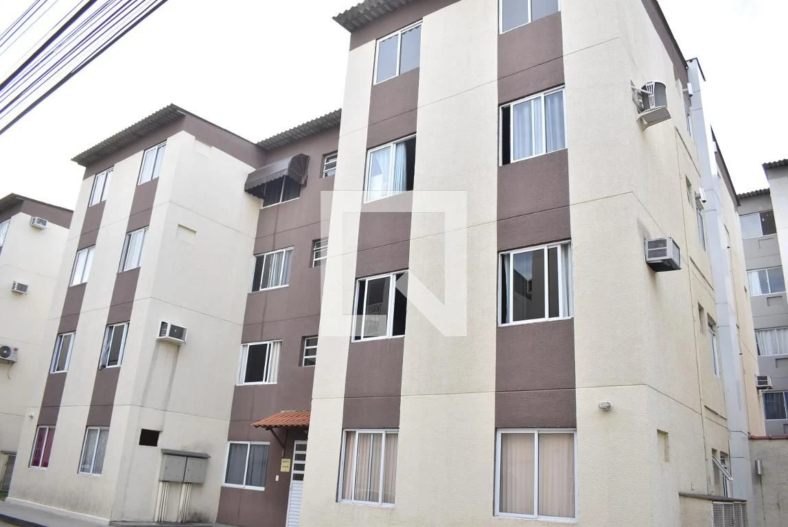 2-bedroom apartment in a building with a pool — photo 27