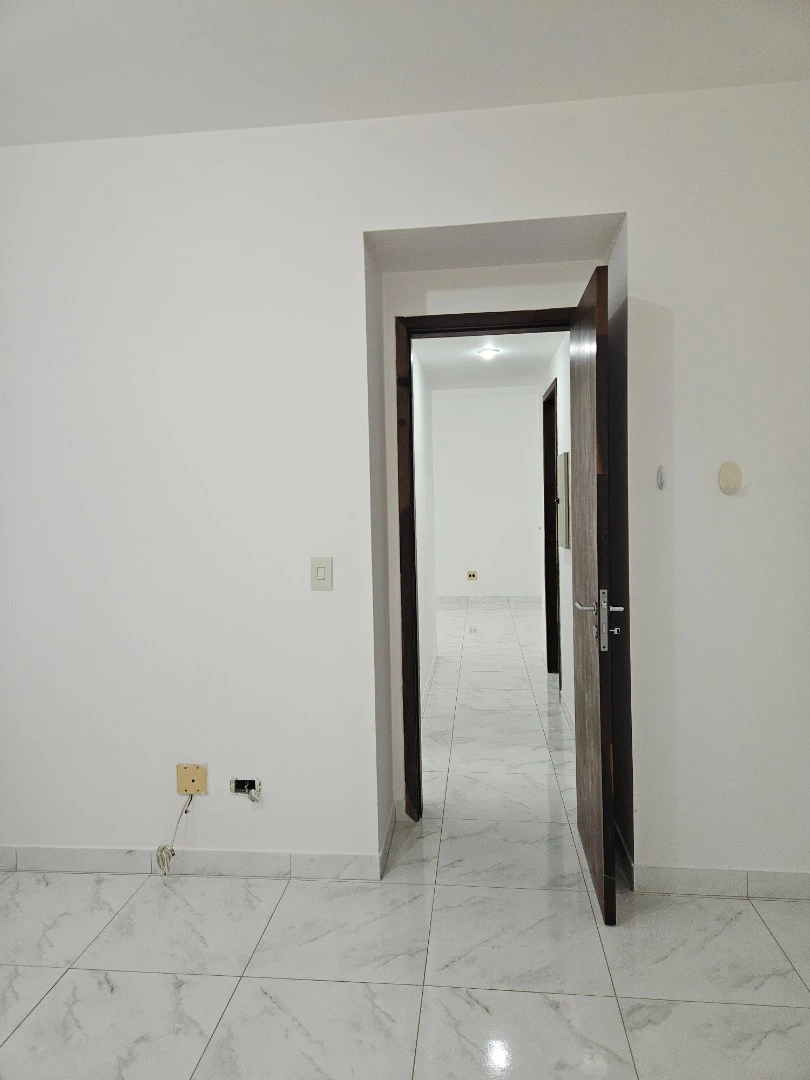 2-bedroom rental apartment with open-plan kitchen — photo 18