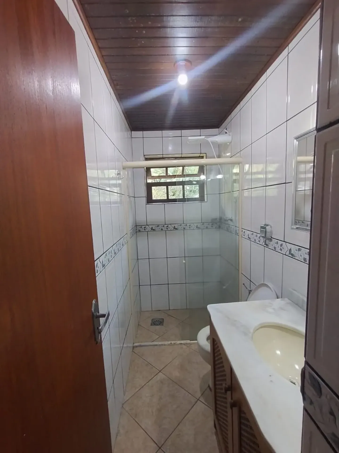 Будинок з 3 спальнями, є суїтна й 2 ванні — photo 49